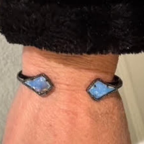 Kendra Scott cuff bracelet w opalite stone - Picture 1 of 5